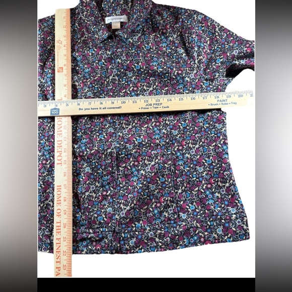 CHRISTOPHER & BANKS Denim Jacket
Light Full Front Zip Floral Size M Woman’s - Picture 8 of 8